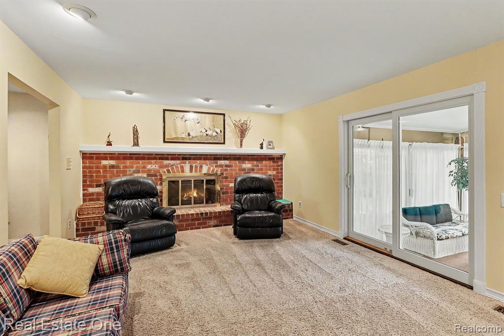 4923 Stamford Drive, West Bloomfield, MI 48323 — Photo 6