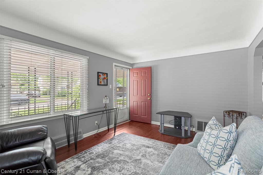 919 Whitcomb Avenue, Royal Oak, MI 48073 — Photo 5
