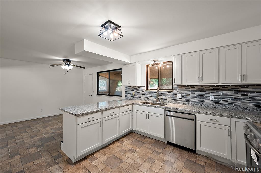 7427 Emerson, Washington, MI — Photo 30