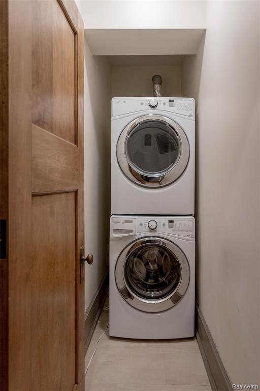 449 W Willis Street, Detroit, MI 48201 — Photo 13