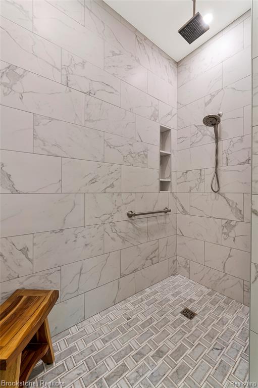 8130 Rosebud Lane, Clarkston, MI 48348 — Photo 39