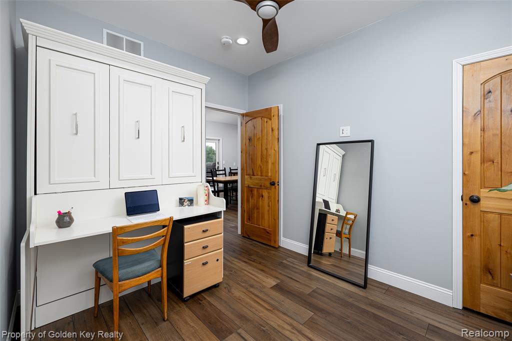 1210 W Oakley Park Road, Commerce Twp, MI 48390 — Photo 18