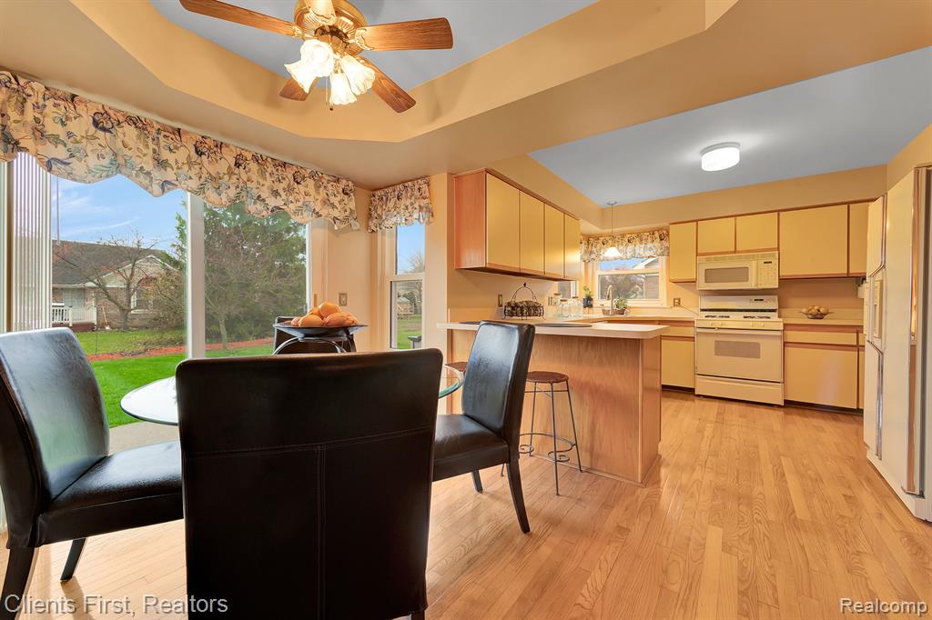 46657 GUNNERY Drive, Canton, MI 48187 — Photo 13