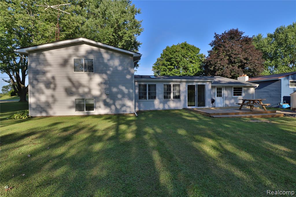 9360 Gale Road, Goodrich Vlg, MI — Photo 2