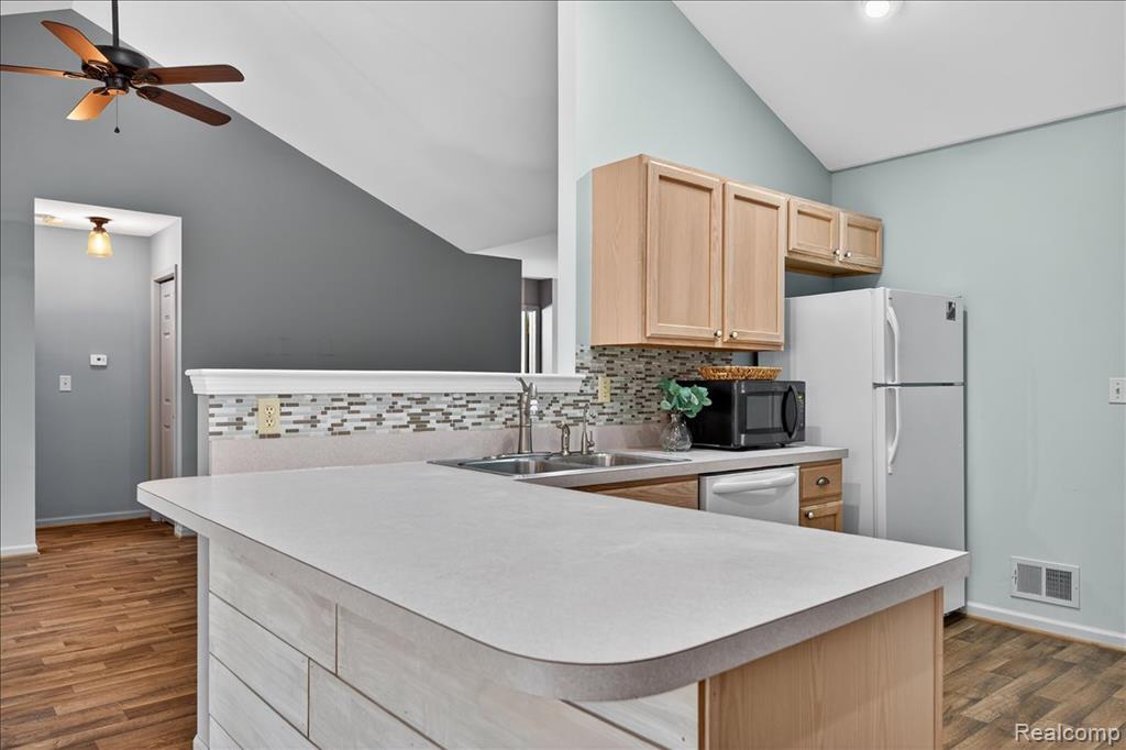 2089 W Ridge Drive, Davison, MI 48423 — Photo 15
