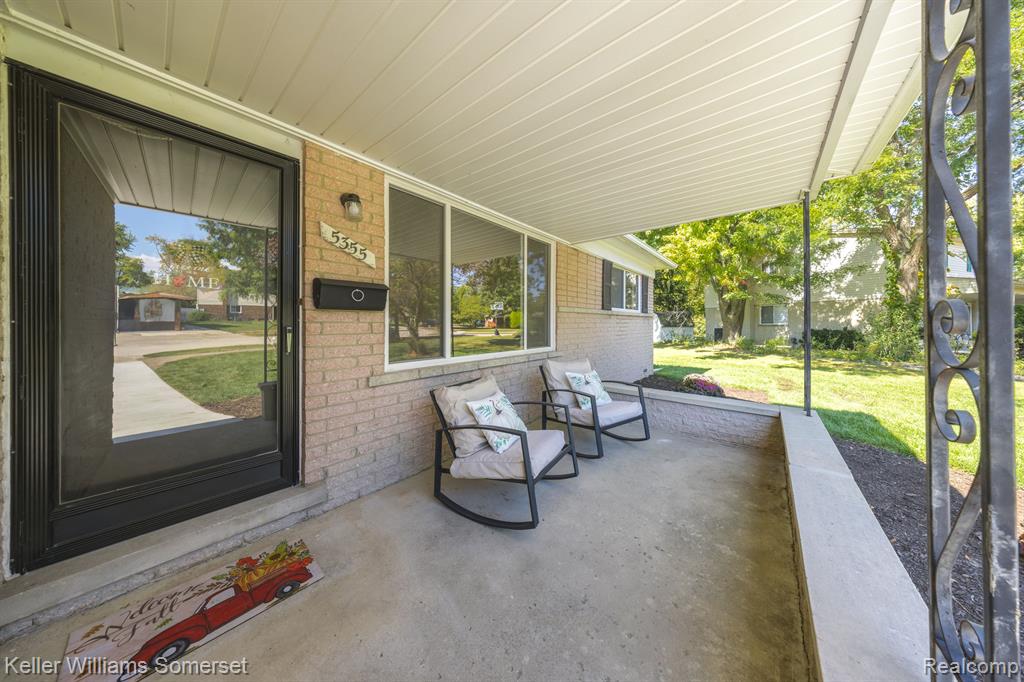5355 CHURCH HILL Drive, Troy, MI 48085 — Photo 5