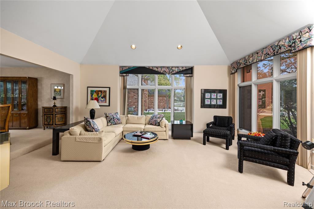 6684 Stonebridge E, West Bloomfield, MI — Photo 6