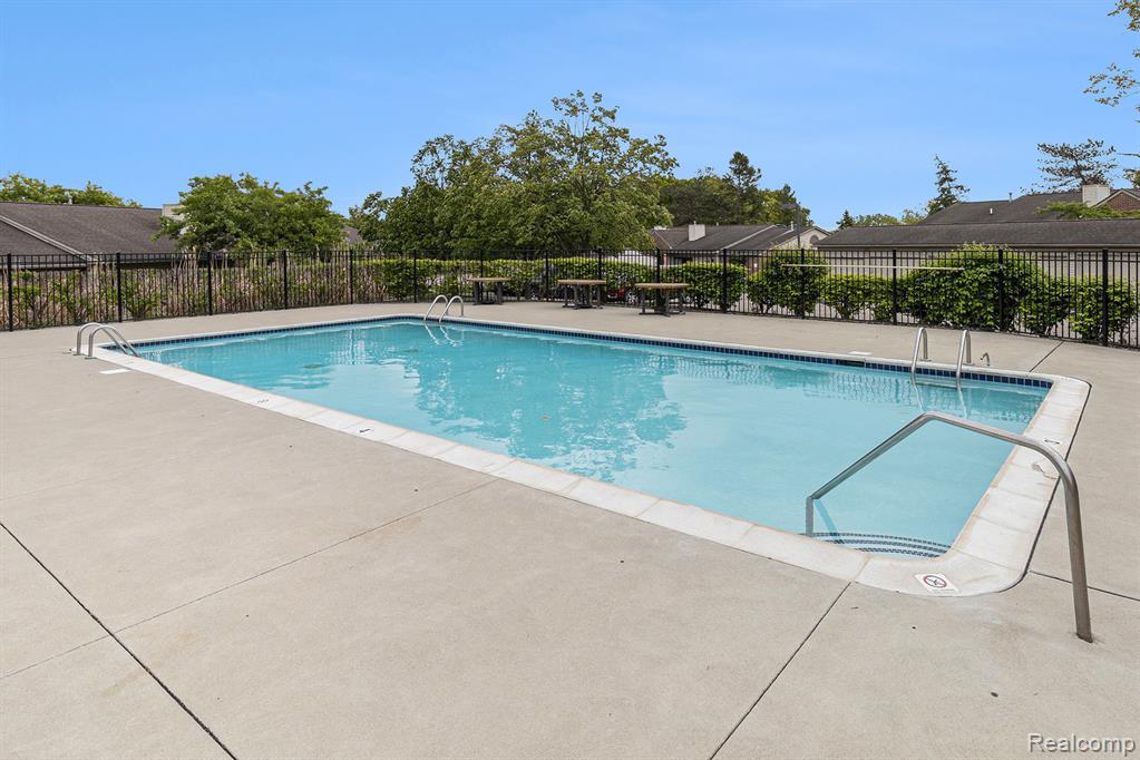 313 Spring Brooke Drive, Brighton, MI 48116 — Photo 31