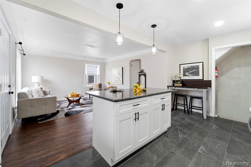 29191 Barton Street, Garden City, MI — Photo 9