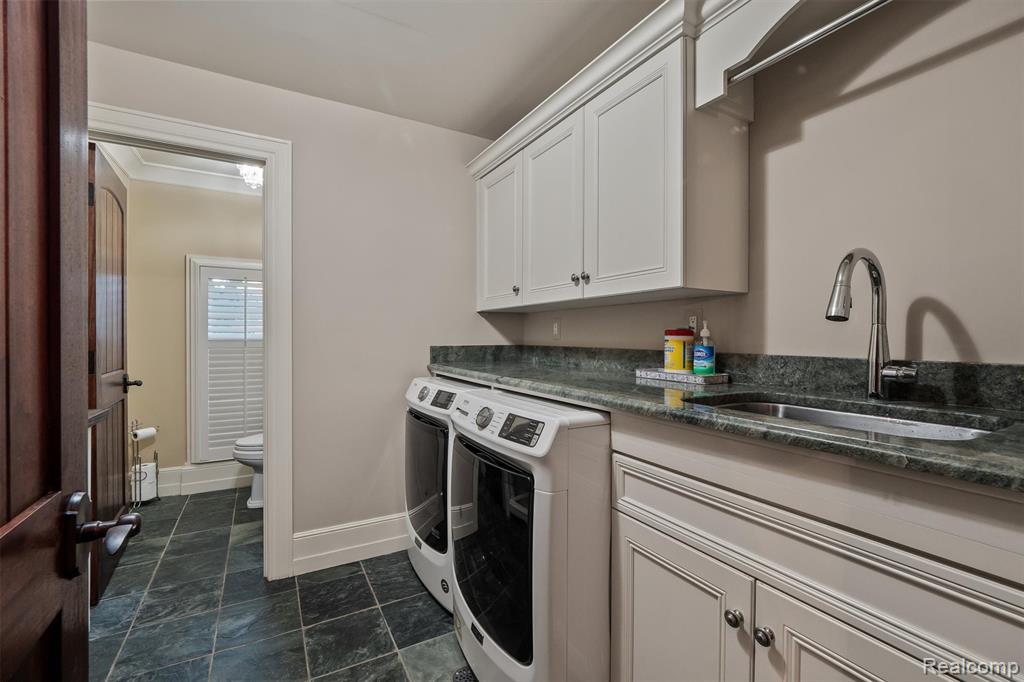 25325 Devon Lane, Franklin, MI 48025 — Photo 17