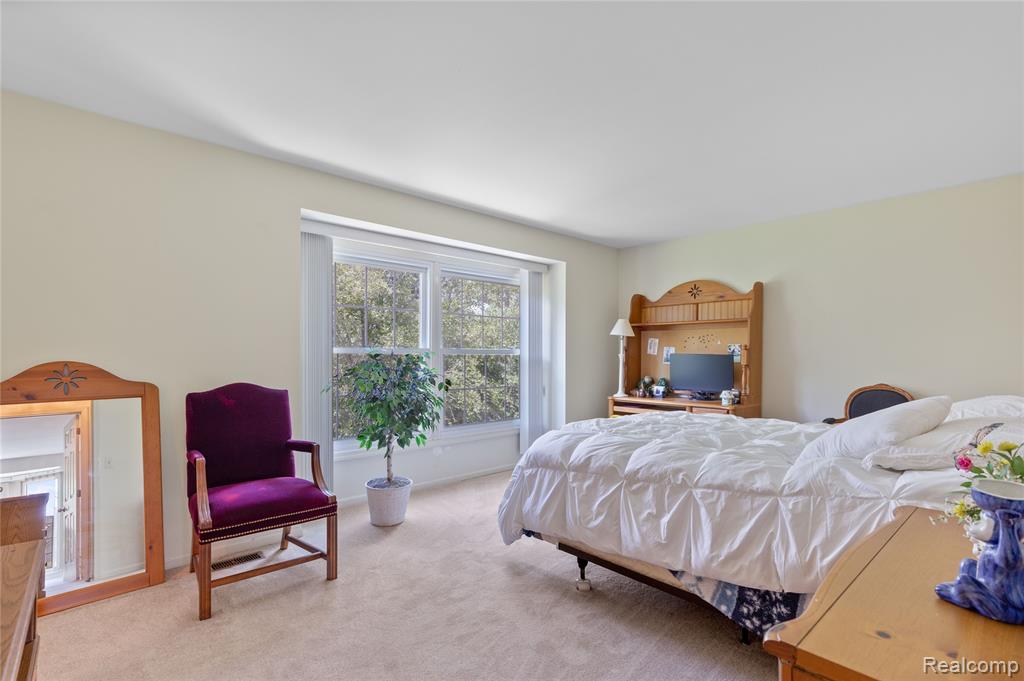 6579 Noble Road, West Bloomfield, MI — Photo 20