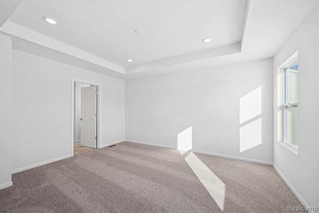 418 Hidden River W, Holly, MI 48442 — Photo 16