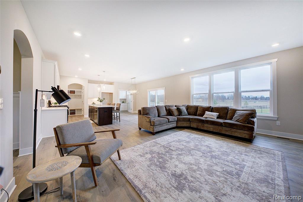 513 Round Rock Drive, Howell, MI 48843 — Photo 14