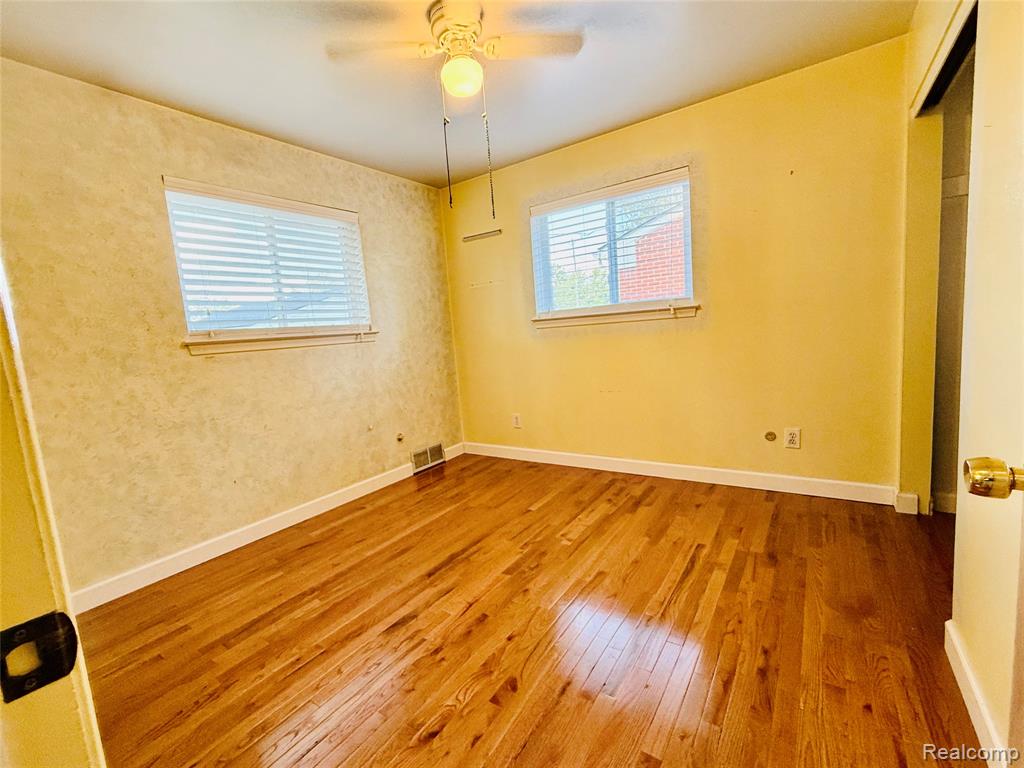 7505 Donna Street, Westland, MI — Photo 13