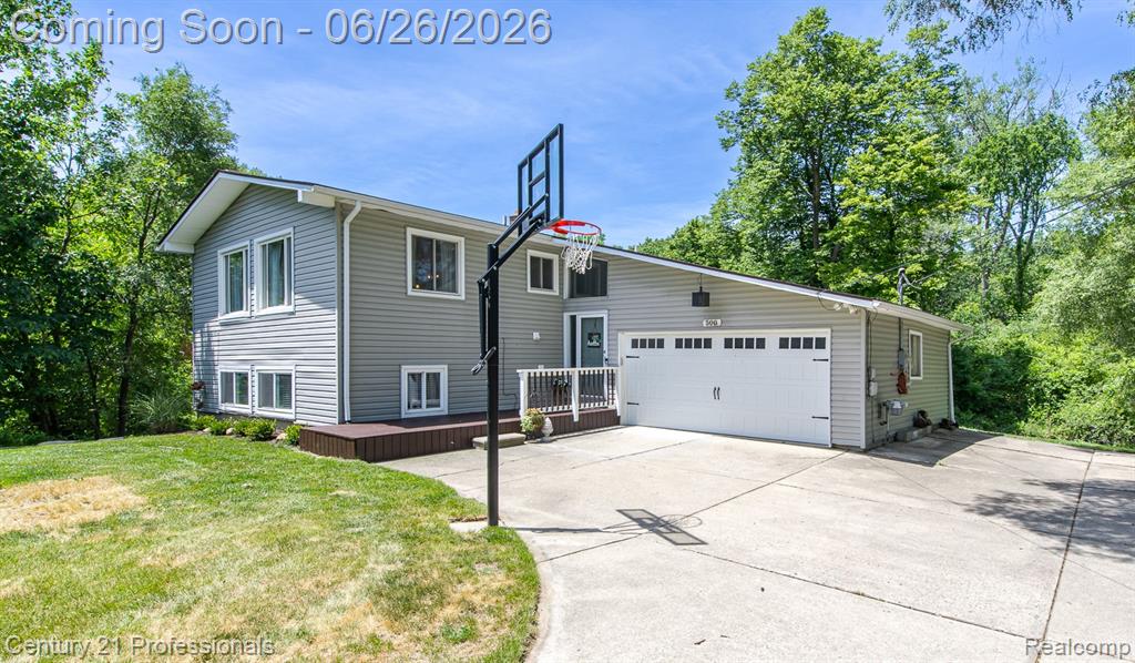 500 Neptune Drive, Ortonville, MI 48462 — Photo 5