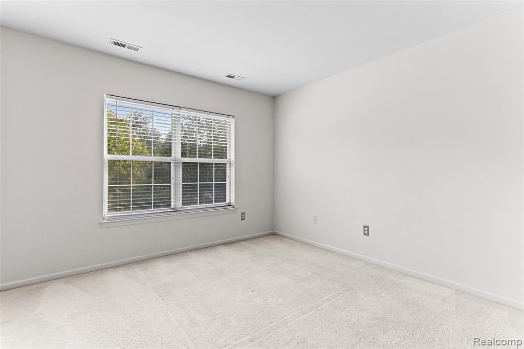 39621 SPRINGWATER Drive, Northville, MI — Photo 20