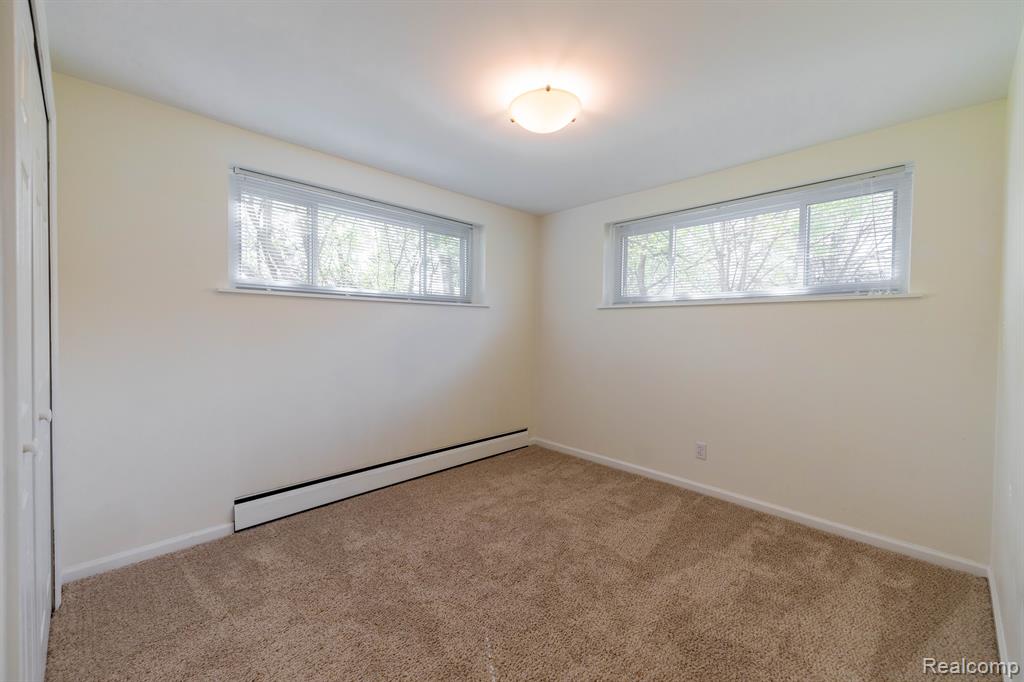 868 HELSTON Road, Bloomfield Hills, MI 48304 — Photo 29