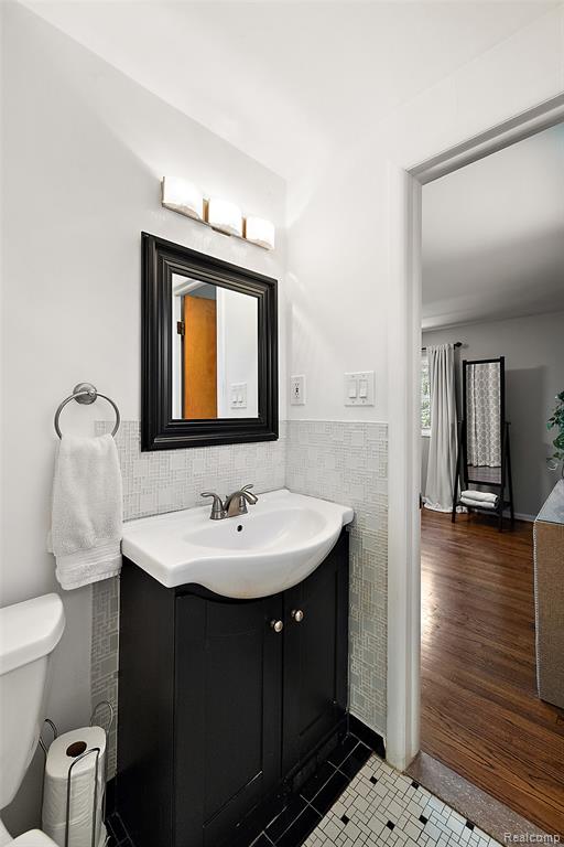 6804 Spruce Drive, Bloomfield Hills, MI 48301 — Photo 15