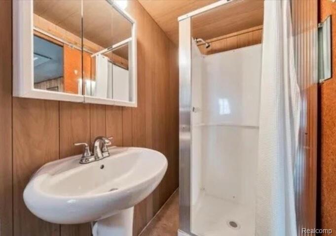5960 Birchwood Drive, Hale, MI 48739 — Photo 16
