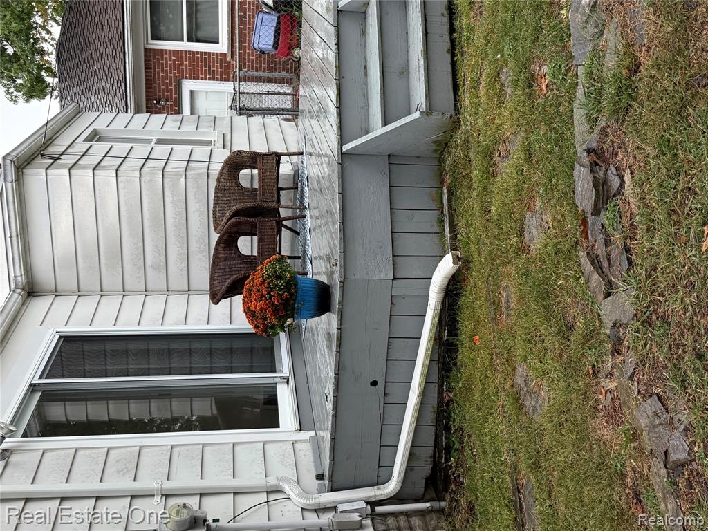 879 Highland Avenue, Lincoln Park, MI 48146 — Photo 21