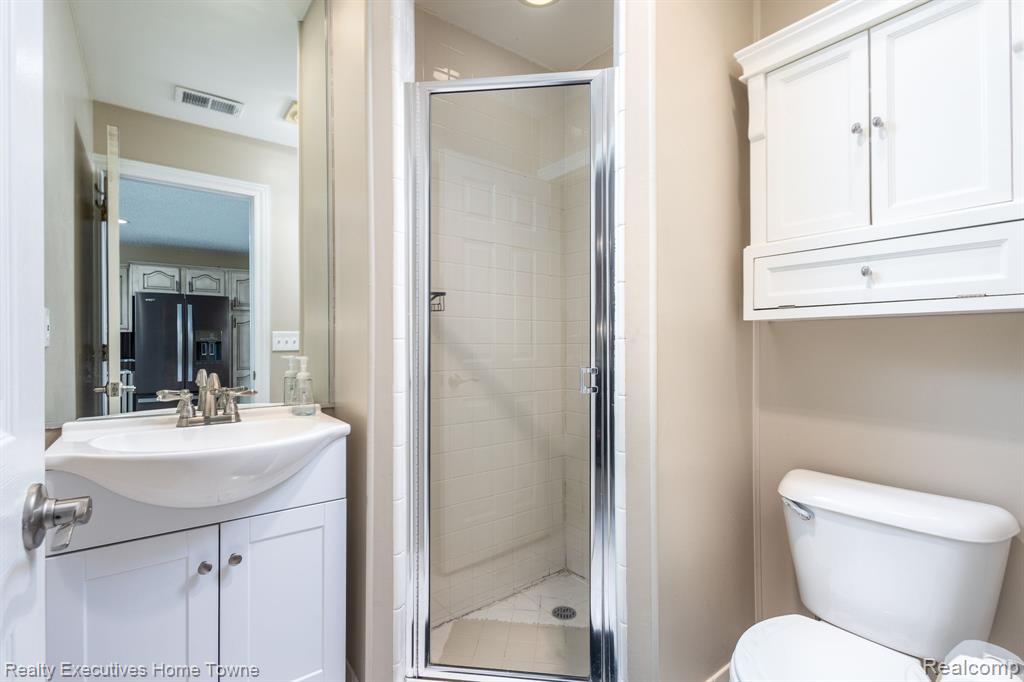 50731 Harbour View Drive N, 26, New Baltimore, MI 48047 — Photo 30