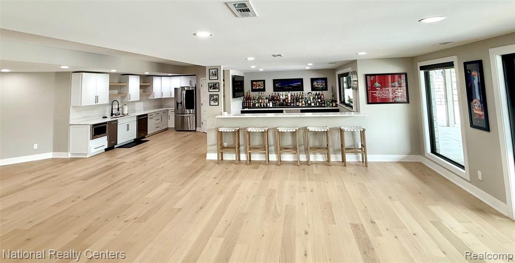 7050 Lake Shannon Court, Fenton, MI 48430 — Photo 36