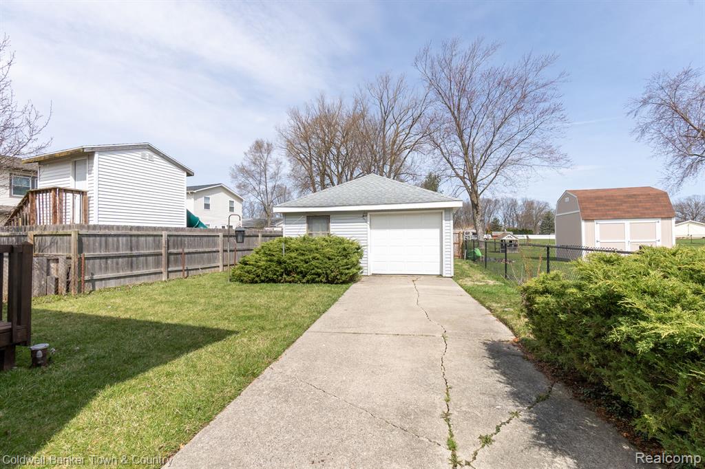 11702 TODDS Lane, Whitmore Lake, MI 48189 — Photo 5