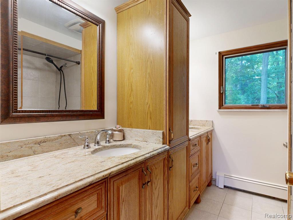 6624 Wellesley Terrace, Clarkston, MI — Photo 38
