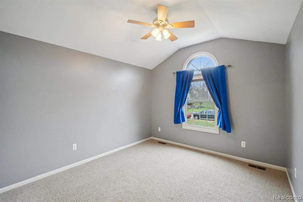 810 JOSHUA Drive, Highland, MI 48356 — Photo 29