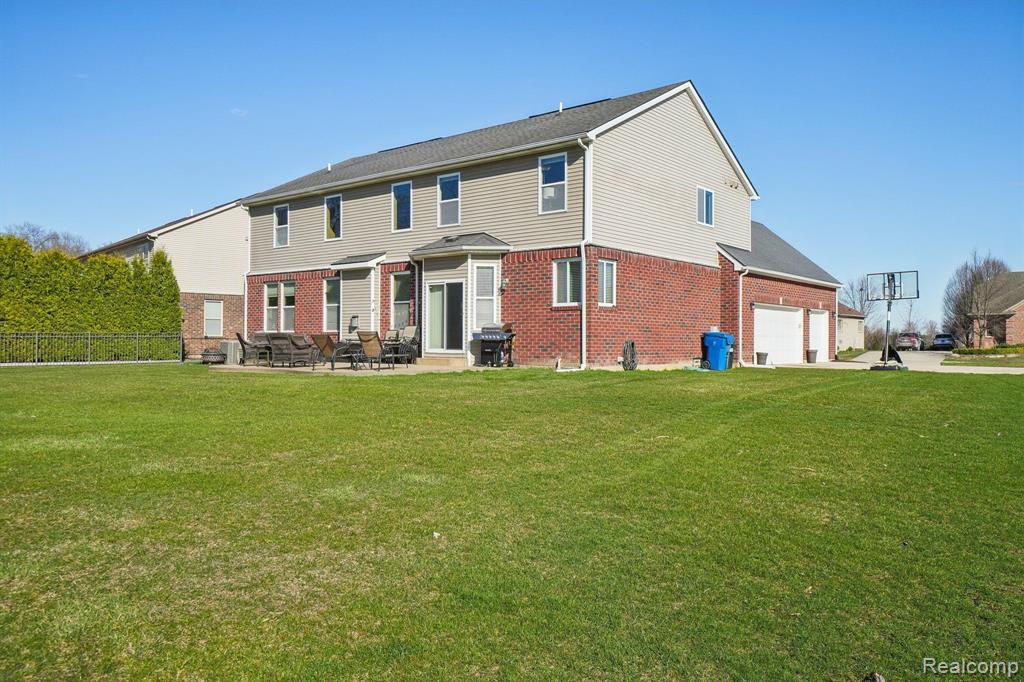 61223 BURNINGWOOD Drive, Washington, MI — Photo 53