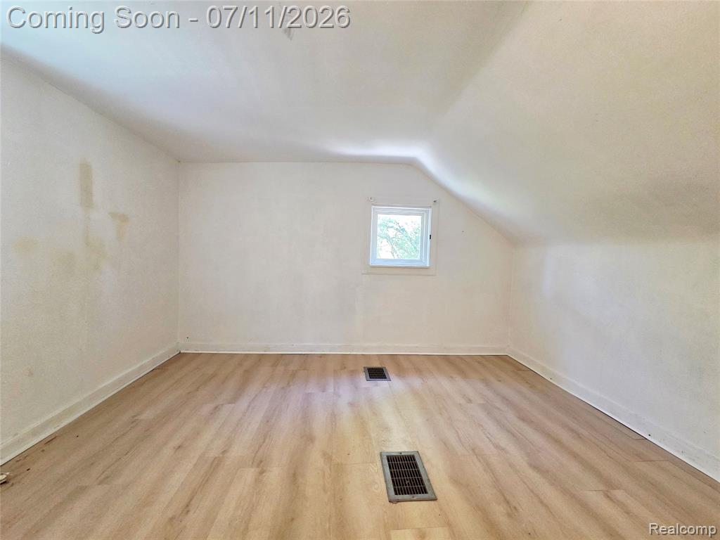5021 Anatole Street, Grosse Pointe, MI 48236 — Photo 17