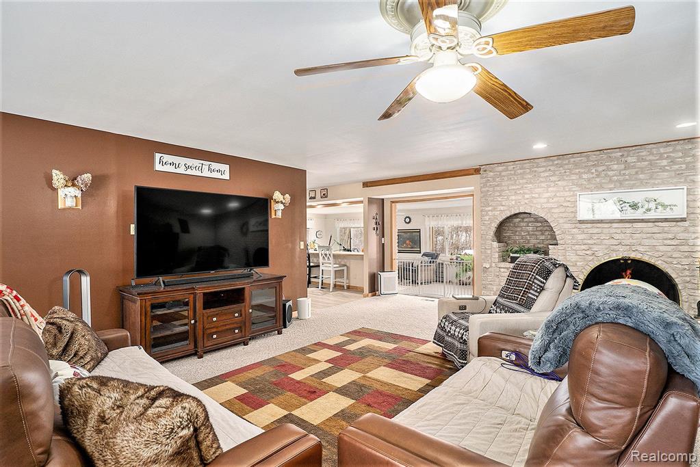 5203 SUNLYN Street, Grand Blanc, MI 48439 — Photo 3