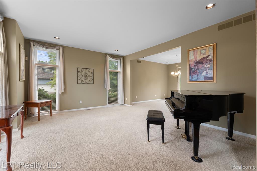 9968 Tuscany Valley Way, South Lyon, MI 48178 — Photo 10