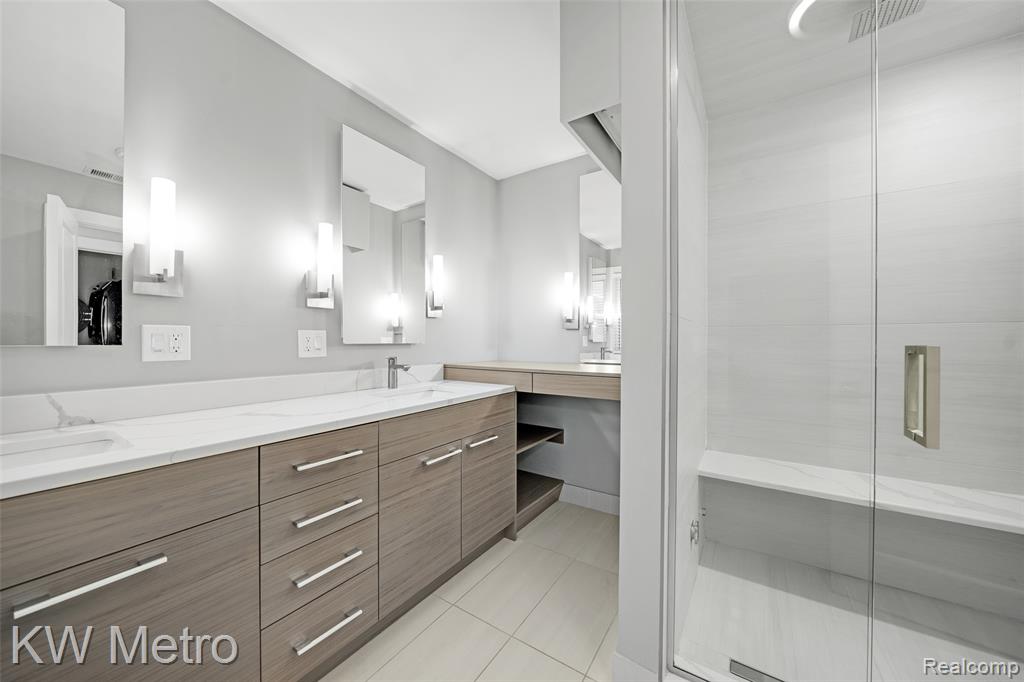 4096 CHESTNUT HILL Drive, Troy, MI 48098 — Photo 19