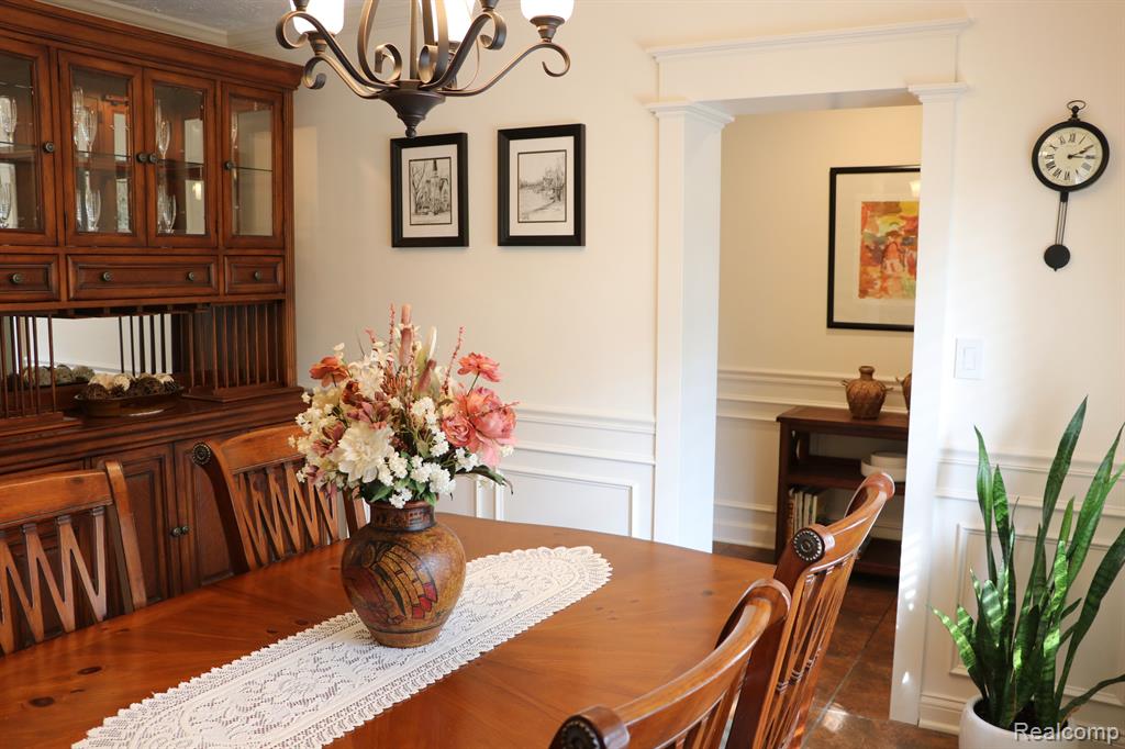 46877 W ANN ARBOR Trail, Plymouth, MI 48170 — Photo 11