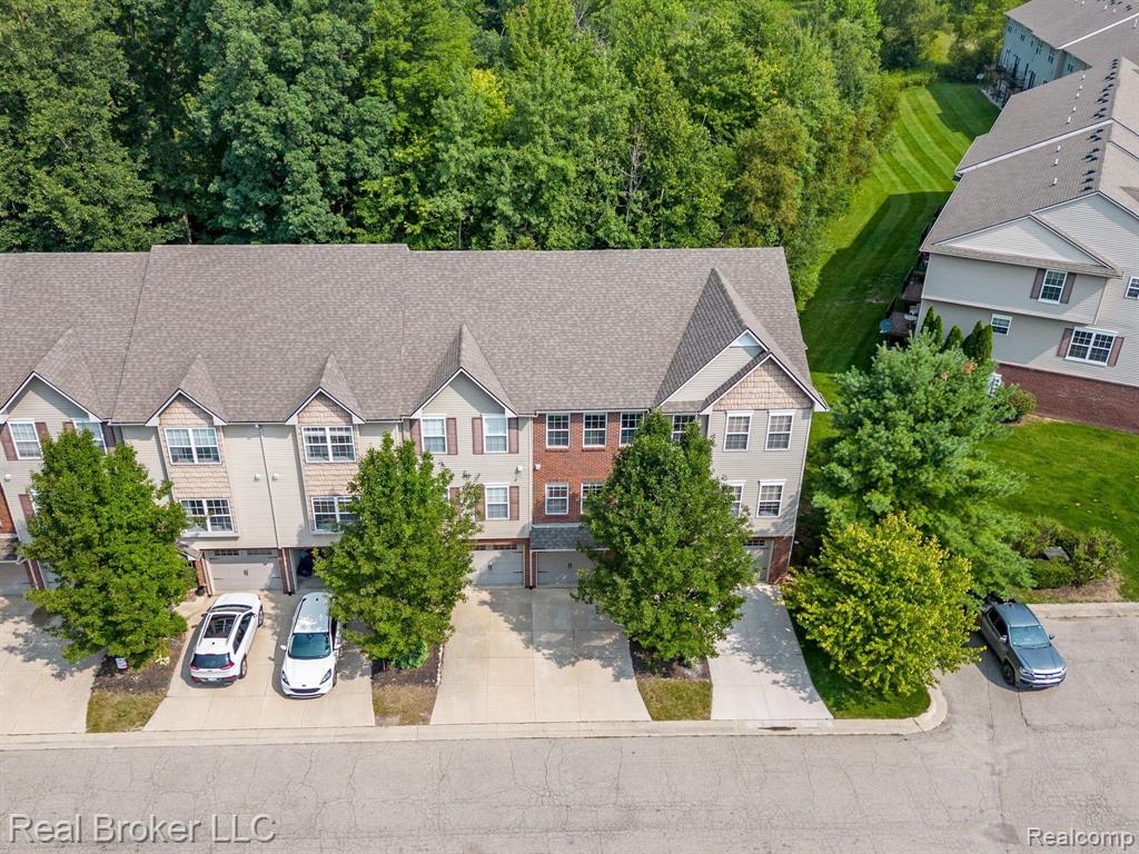 1627 RED HICKORY, Howell, MI 48855 — Photo 3