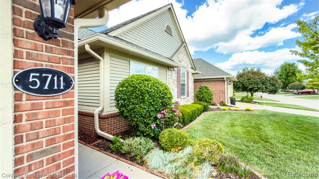 5711 Ortman Drive, Sterling Heights, MI 48314 — Photo 6