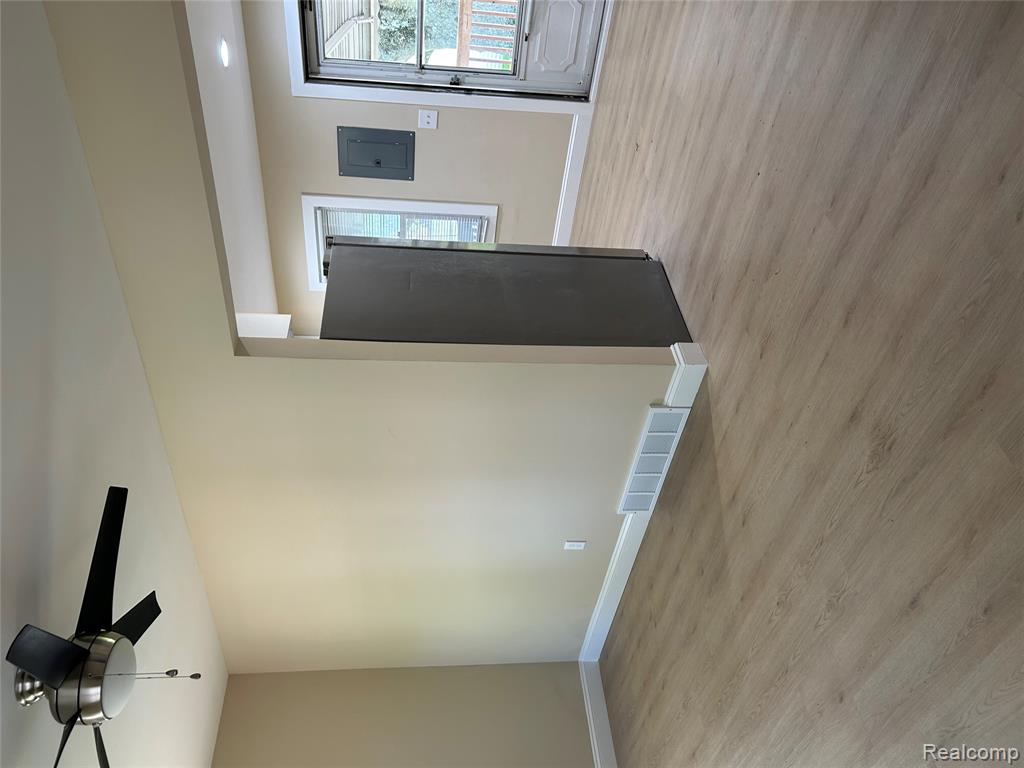 8309 Hugh Street, Westland, MI — Photo 19