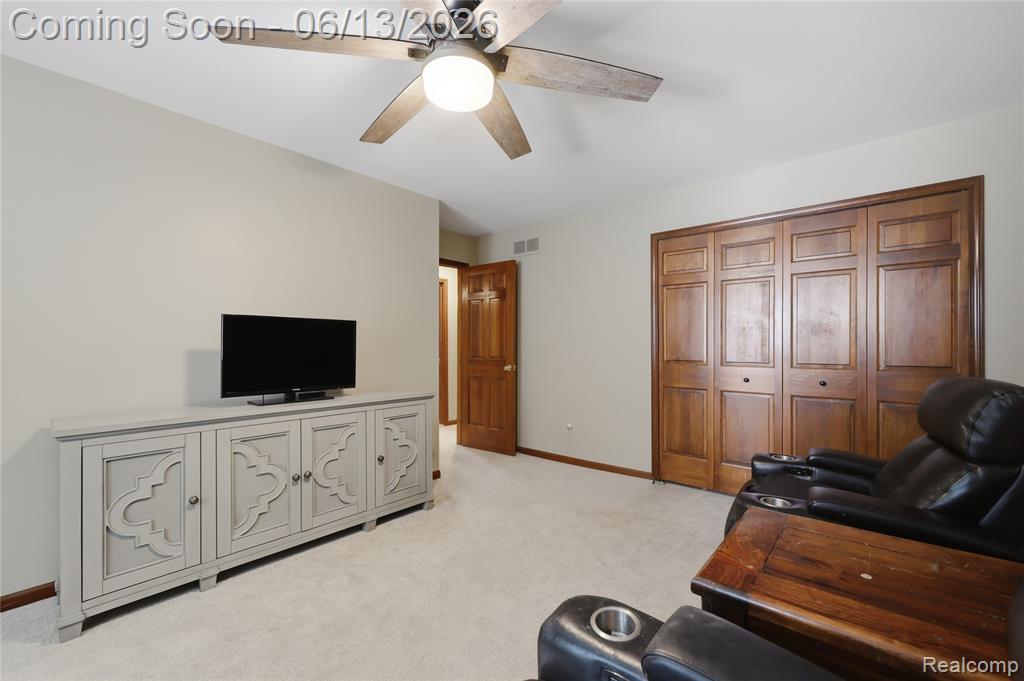 55380 Theo Drive, Shelby Twp, MI 48315 — Photo 35