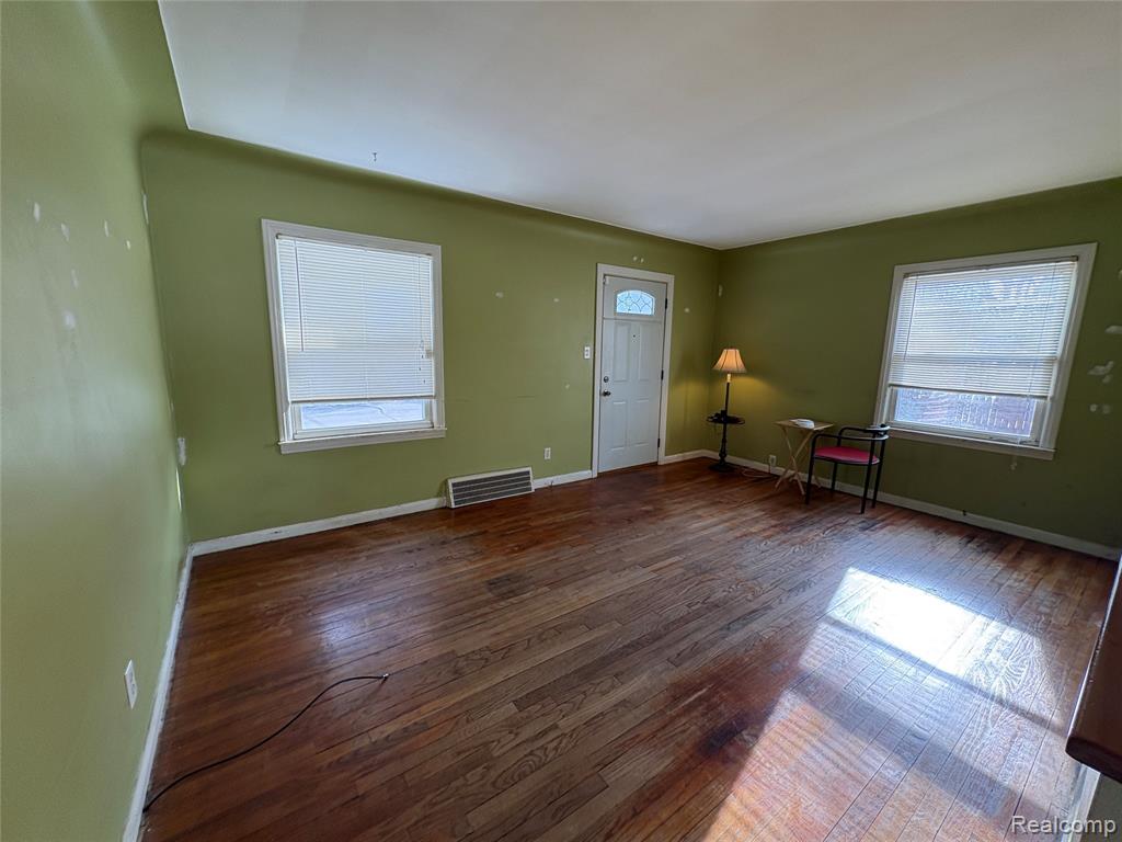4216 Syracuse Street, Dearborn Heights, MI 48125 — Photo 4