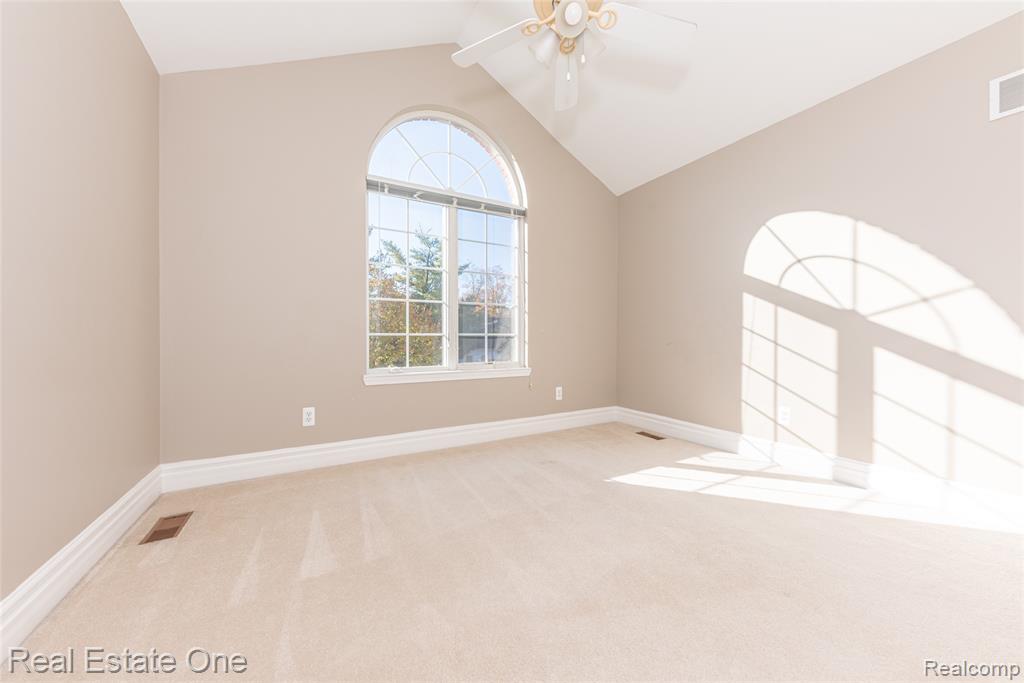 26610 Valhalla Drive, Farmington Hills, MI 48331 — Photo 48