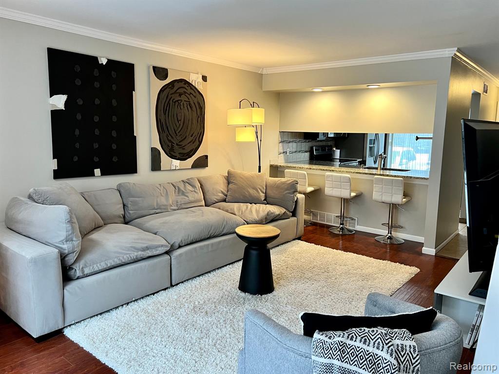 1623 WIMBLEDON Drive, 16, Walled Lake, MI 48390 — Photo 7