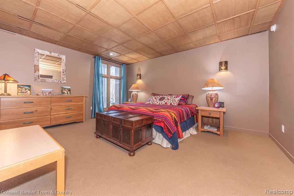 9945 ROLLING GREENS Drive, Pinckney, MI 48169 — Photo 57