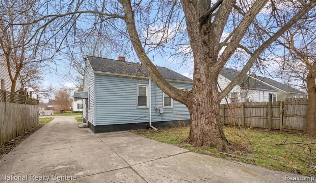 6530 Brace Street, Detroit, MI 48228 — Photo 3