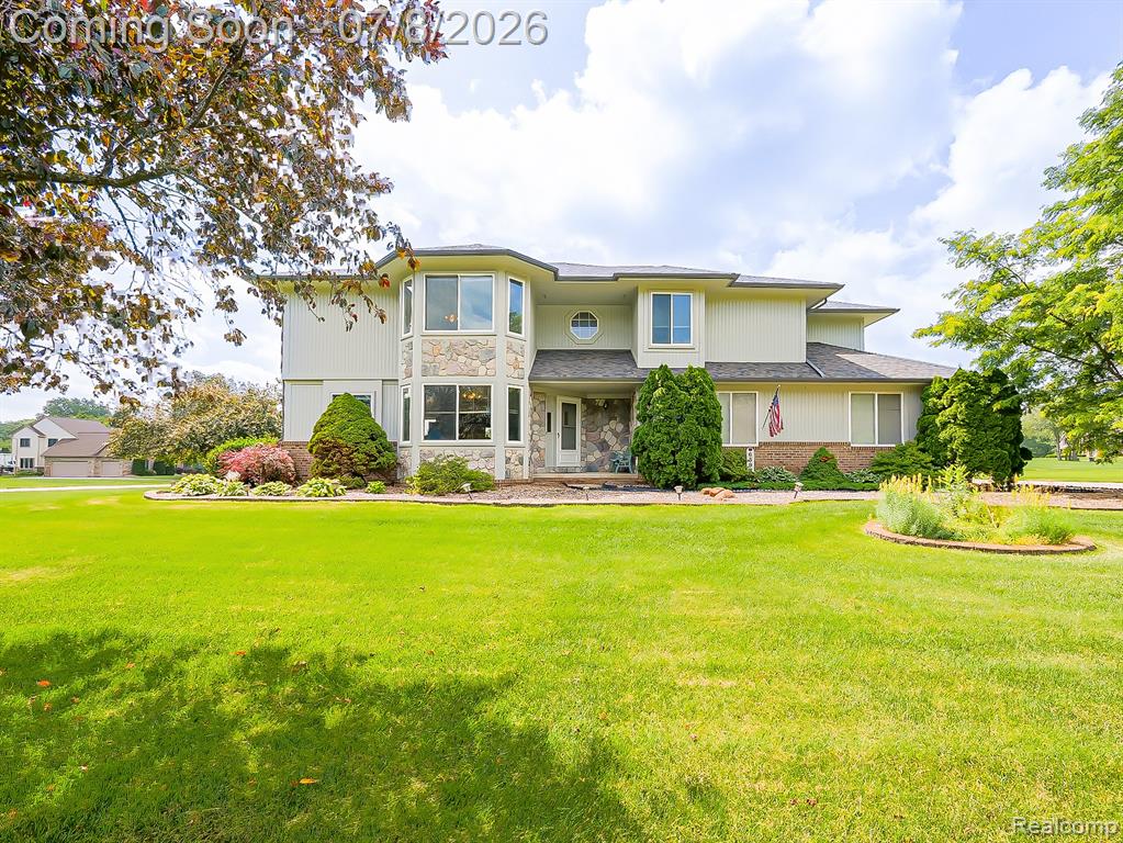 6398 High Valley Drive, White Lake, MI 48383 — Photo 35