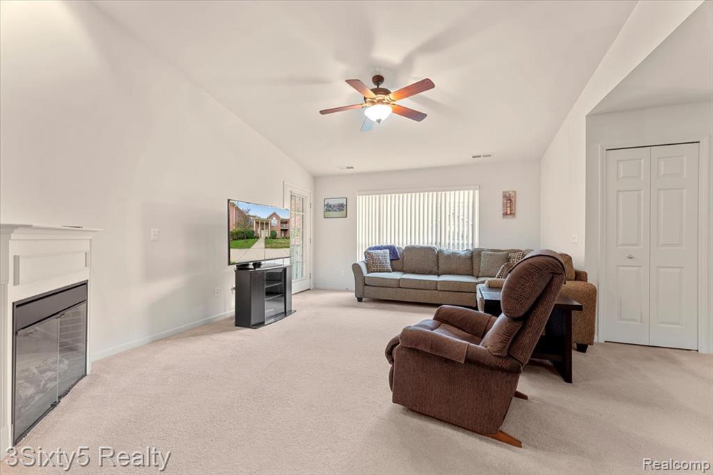 539 Mulberry Street, 59, Wyandotte, MI 48192 — Photo 18