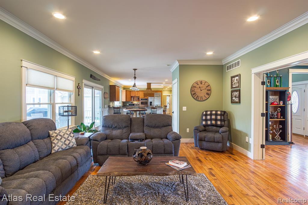 2716 LAKE GEORGE Road, Leonard, MI 48367 — Photo 38