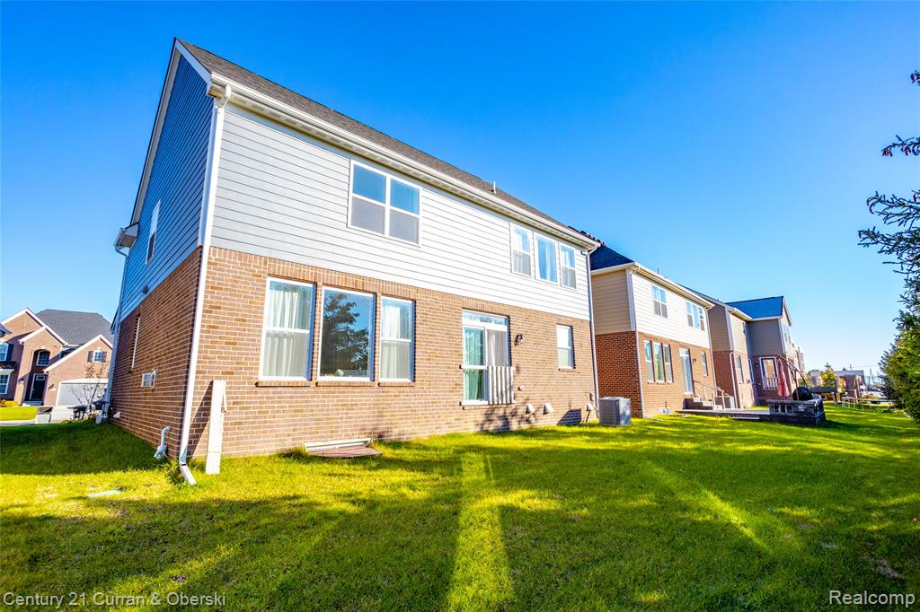 47749 Fieldstone Drive, Northville, MI — Photo 33