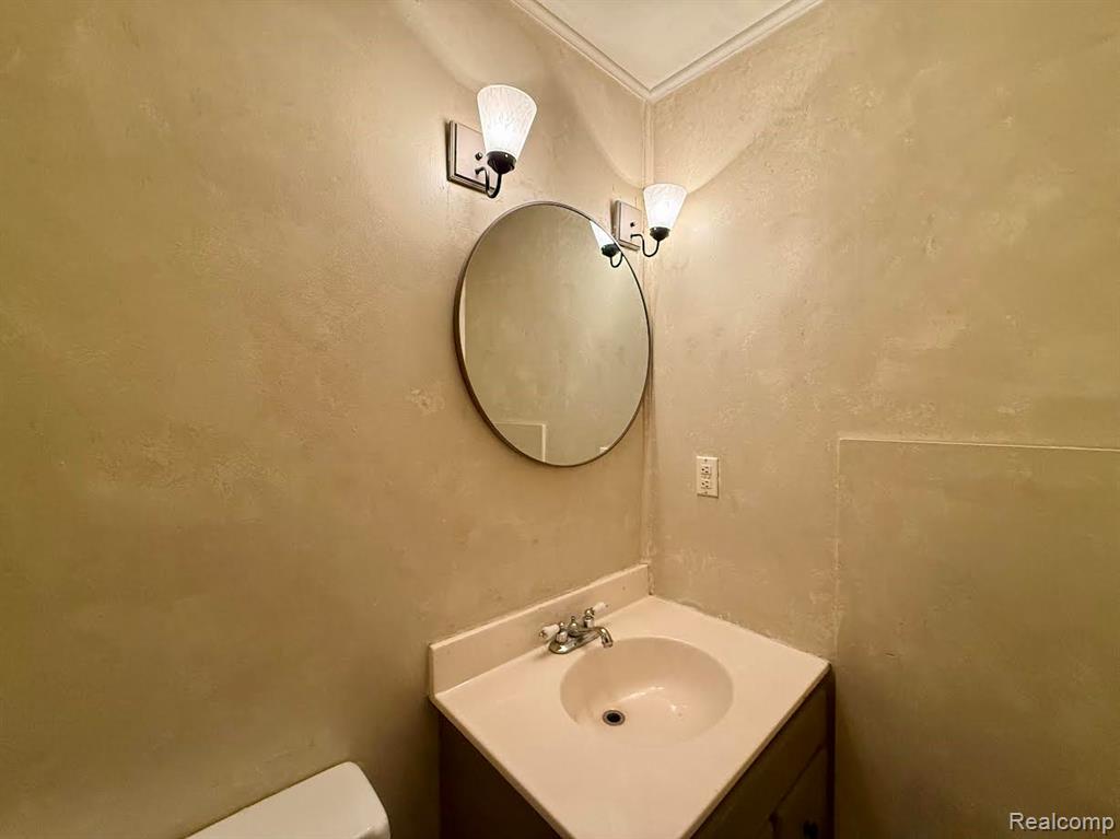 805 Estrada Drive, Belleville, MI 48111 — Photo 8