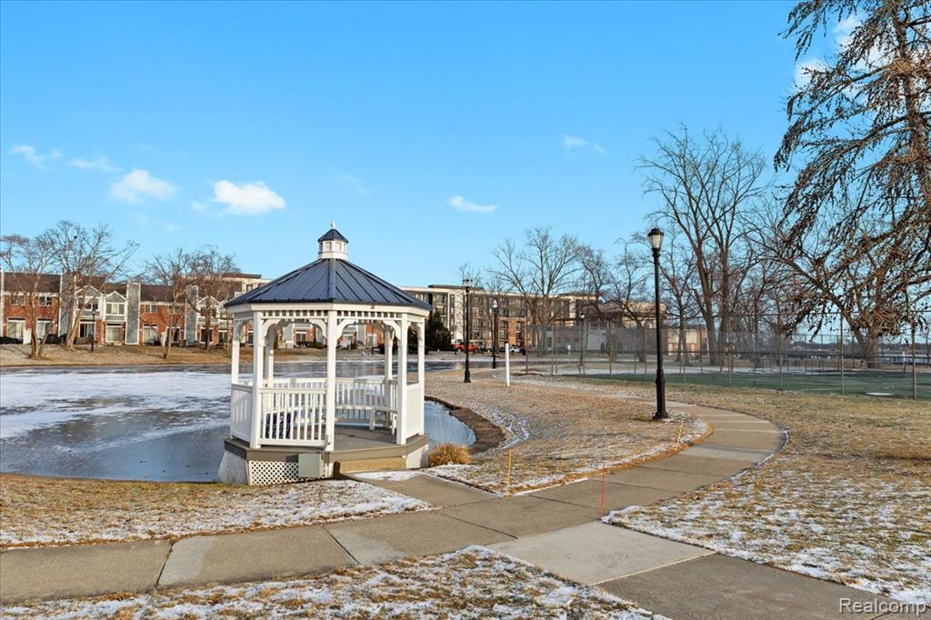 294 Main Sail Court, 22, Detroit, MI 48207 — Photo 45